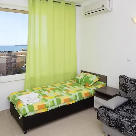 114 * Sveti Vlas