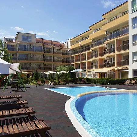 114 Aparthotel *